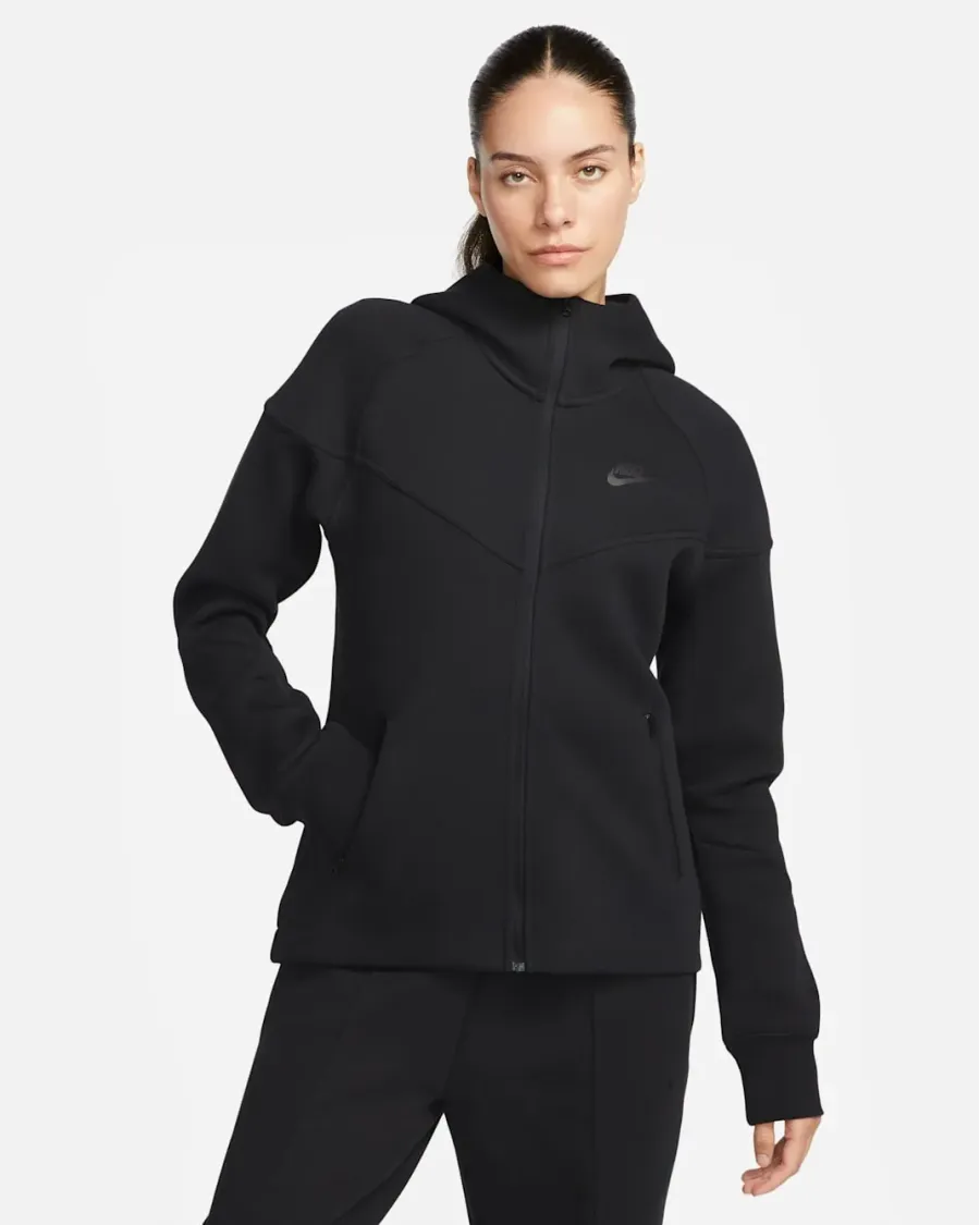 Костюм Nike Sportswear Tech Fleece Windrunner FB8338-010_FB8330-010