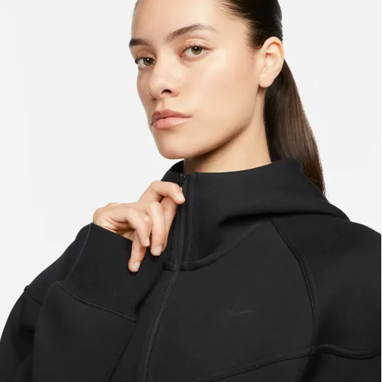 Костюм Nike Sportswear Tech Fleece Windrunner FB8338-010_FB8330-010