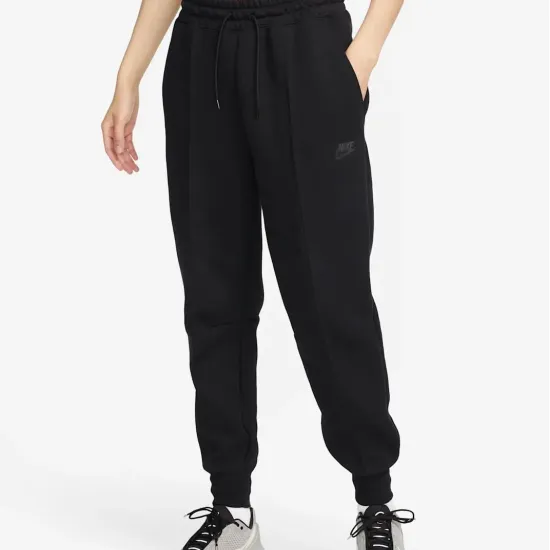 Костюм Nike Sportswear Tech Fleece Windrunner FB8338-010_FB8330-010