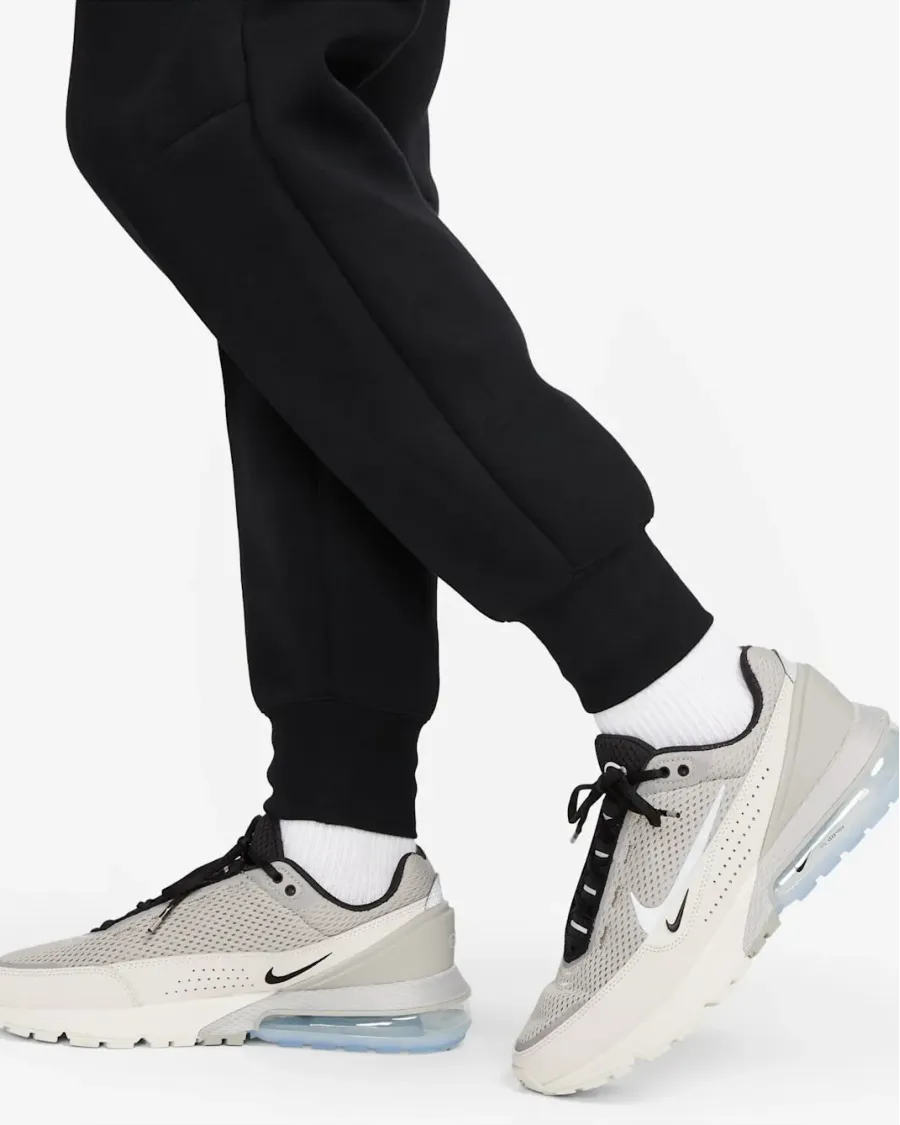 Костюм Nike Sportswear Tech Fleece Windrunner FB8338-010_FB8330-010