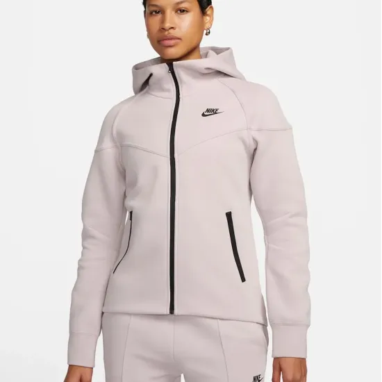 Костюм Nike Sportswear Tech Fleece Windrunner FB8338-019_FB8330-019