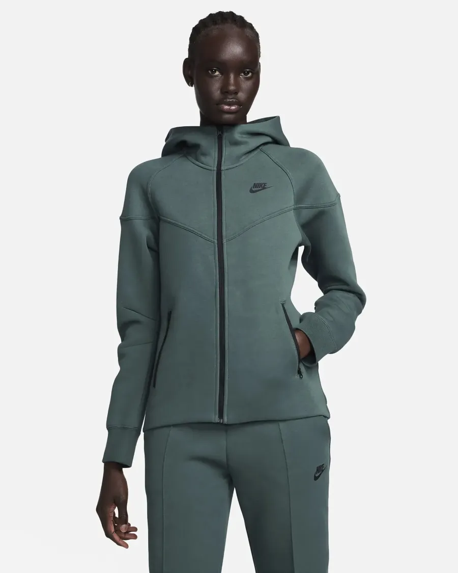 Кофта Nike Sportswear Tech Fleece Windrunner FB8338-328