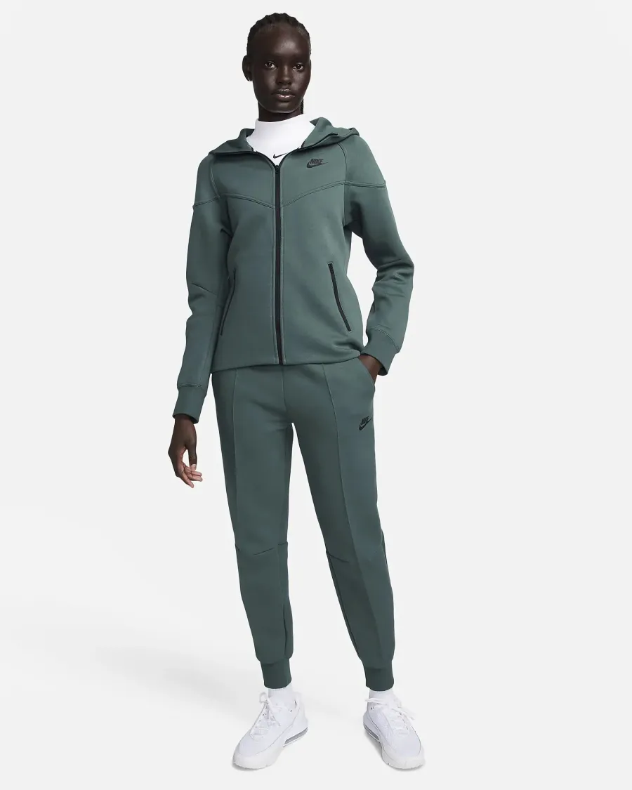 Кофта Nike Sportswear Tech Fleece Windrunner FB8338-328