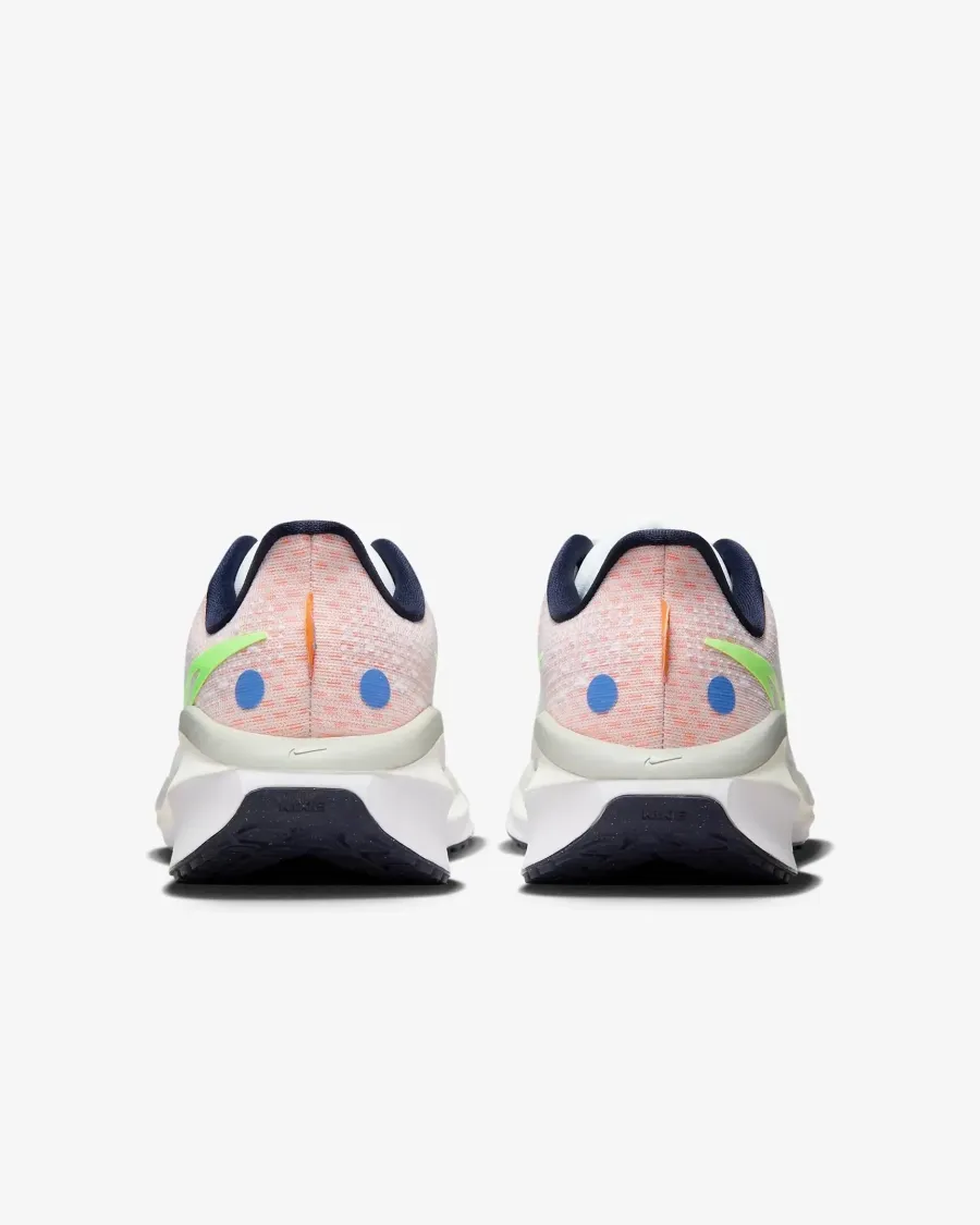 Кросівки Nike Air Zoom Vomero 17 FB8502-100