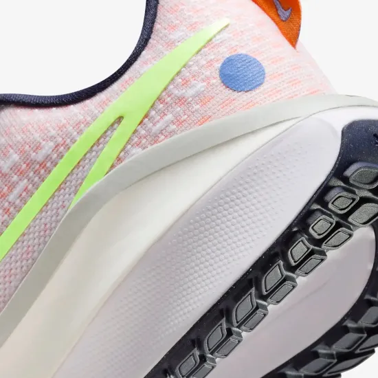 Кросівки Nike Air Zoom Vomero 17 FB8502-100