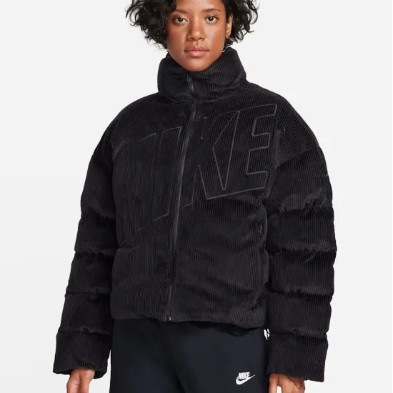 Куртка Nike Sportswear Essential Therma-FIT FB8727-010