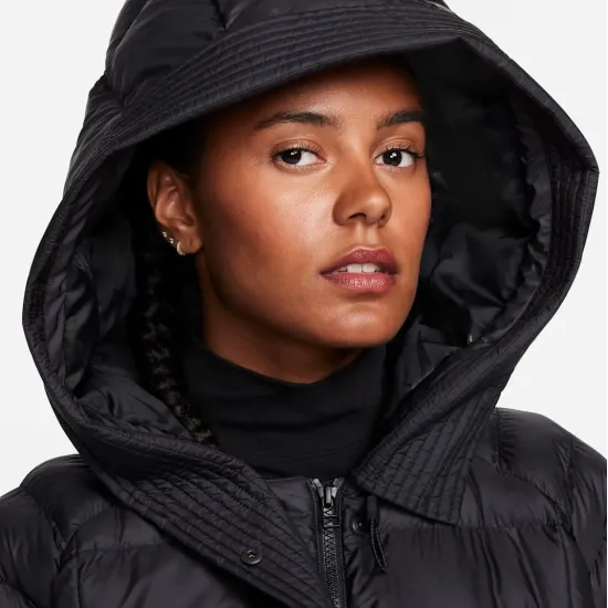 Куртка Nike Sportswear Swoosh PrimaLoft® Therma-FIT FB8729-010