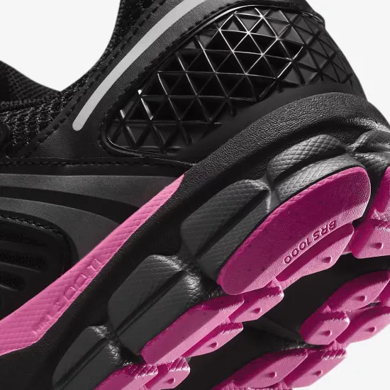 Кросівки Nike Air Zoom Vomero 5 FB9149-004