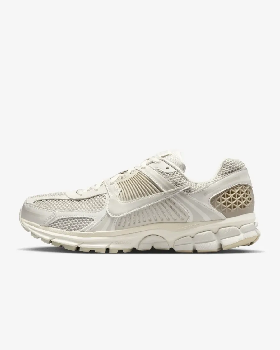 Кросівки Nike Air Zoom Vomero 5 FB9149-006