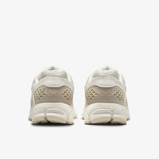 Кросівки Nike Air Zoom Vomero 5 FB9149-006