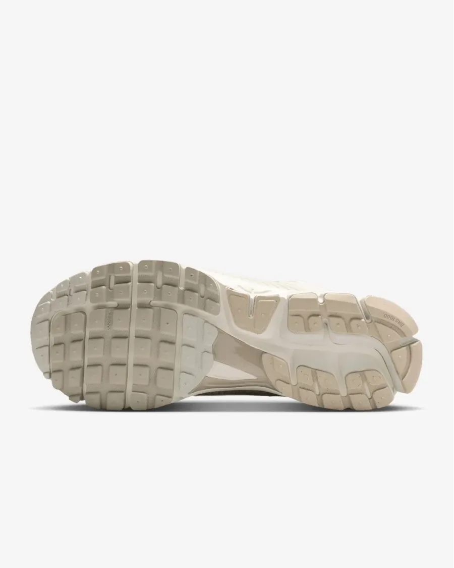 Кросівки Nike Air Zoom Vomero 5 FB9149-006