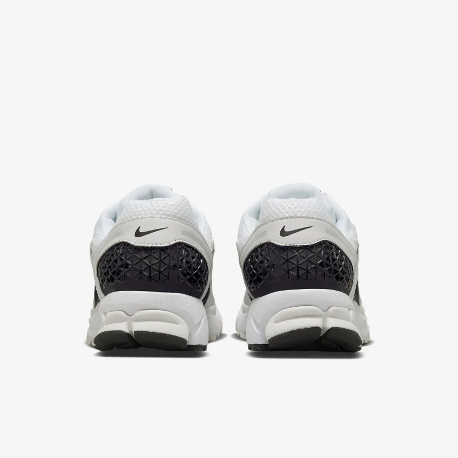 Кросівки Nike Air Zoom Vomero 5 FB9149-101