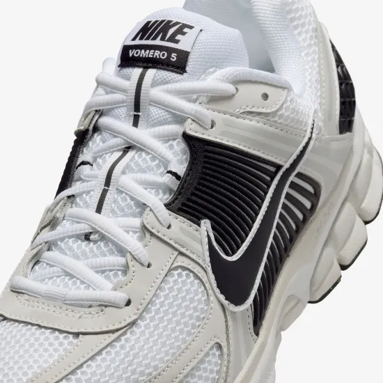 Кросівки Nike Air Zoom Vomero 5 FB9149-101