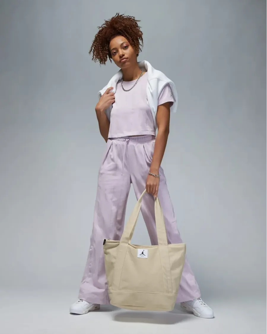 Сумка Nike Air Jordan Flight Carryall FB9336-120