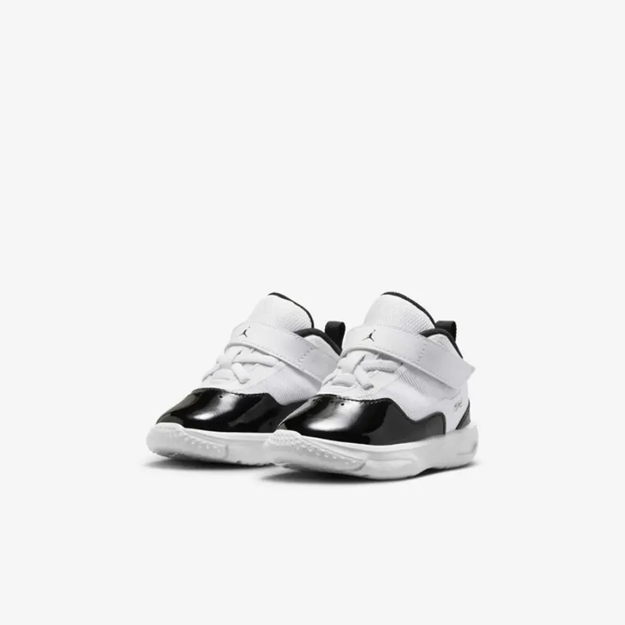 Кросівки Nike Stay Loyal 3 FB9924-106