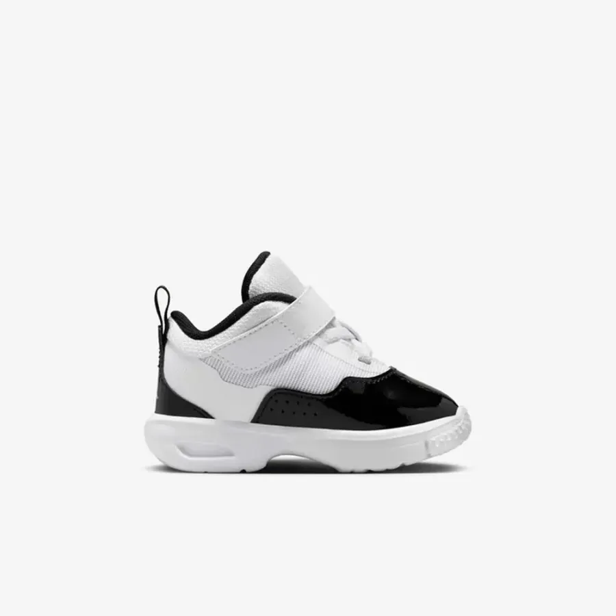 Кросівки Nike Stay Loyal 3 FB9924-106