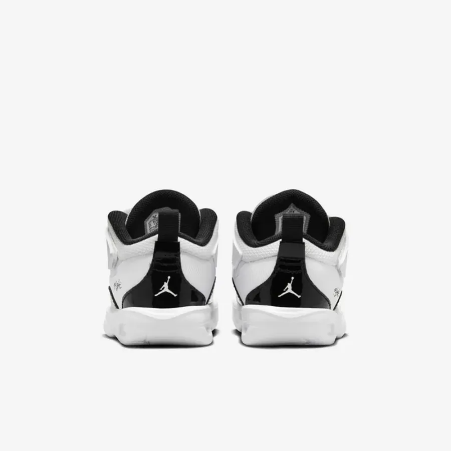Кросівки Nike Stay Loyal 3 FB9924-106