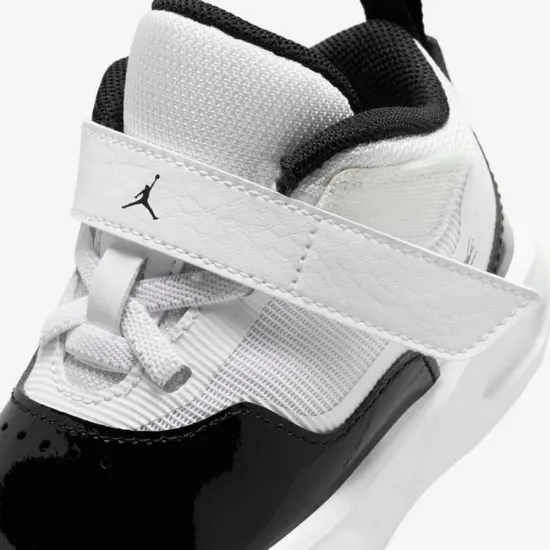 Кросівки Nike Stay Loyal 3 FB9924-106