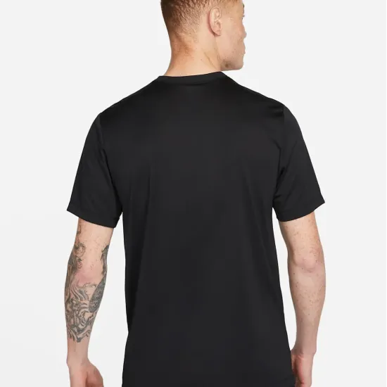 Футболка Nike Dri-FIT Happy Place Tee FD0140-010