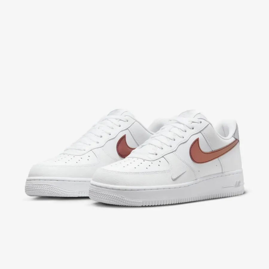 Кросівки Nike Air Force 1 '07 FD0654-100