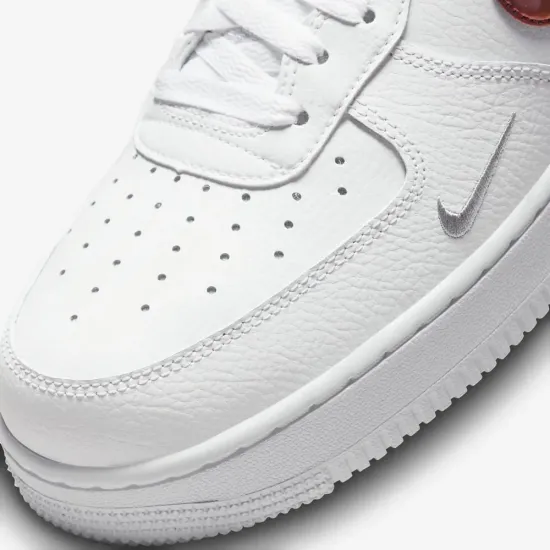 Кросівки Nike Air Force 1 '07 FD0654-100
