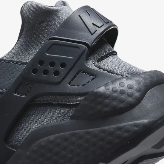 Кросівки Nike Air Huarache FD0665-001