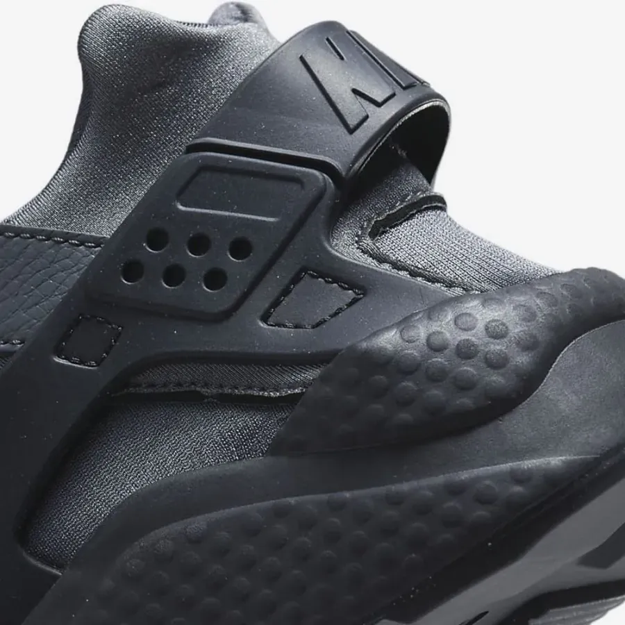 Кросівки Nike Air Huarache FD0665-001