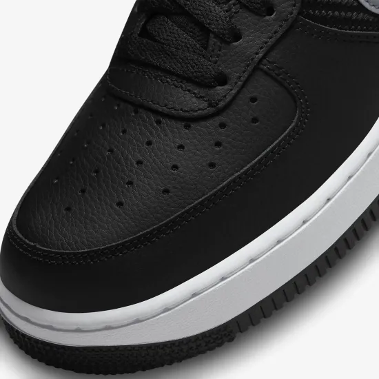 Кросівки Nike Air Force 1 '07 FD0666-001