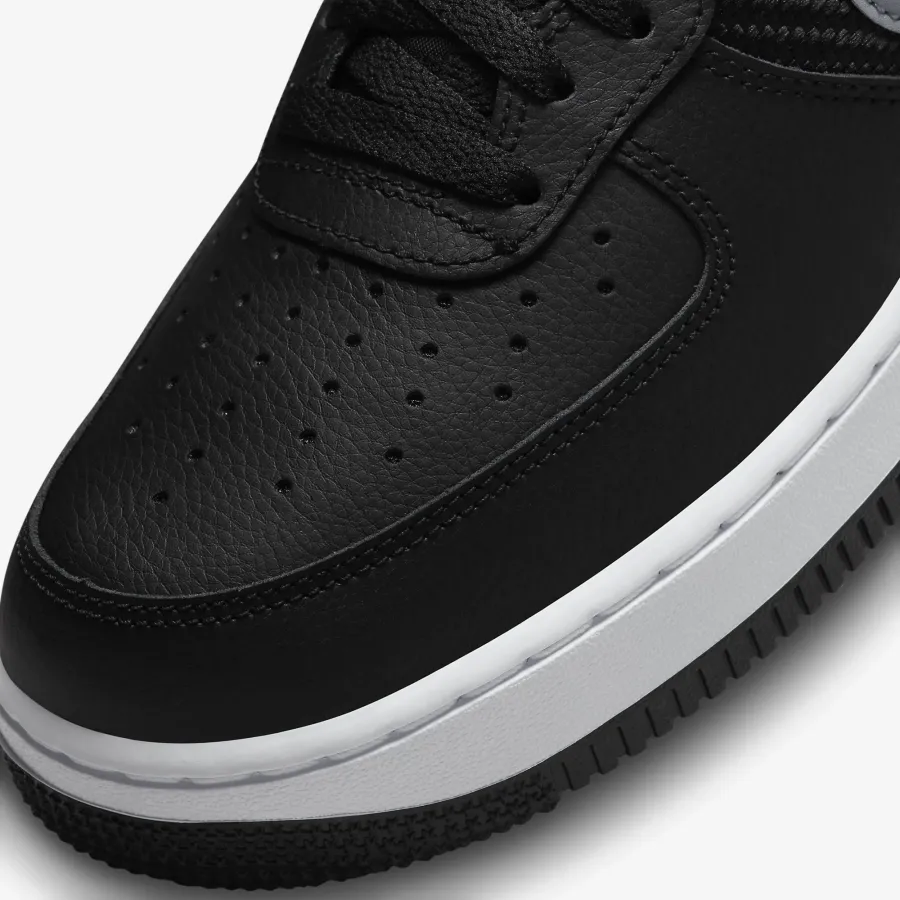 Кросівки Nike Air Force 1 '07 FD0666-001