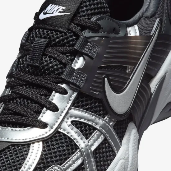 Кросівки Nike V2K Run FD0736-005