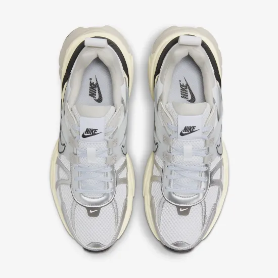 Кросівки Nike V2K Run FD0736-100