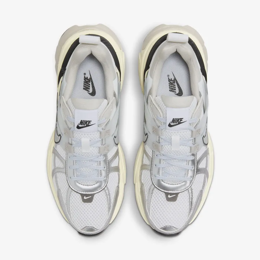 Кросівки Nike V2K Run FD0736-100