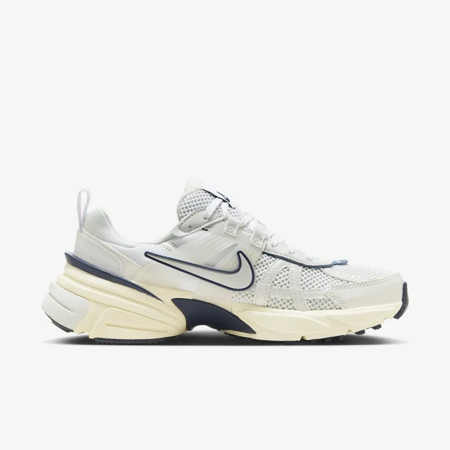 Кросівки Nike V2K Run FD0736-102