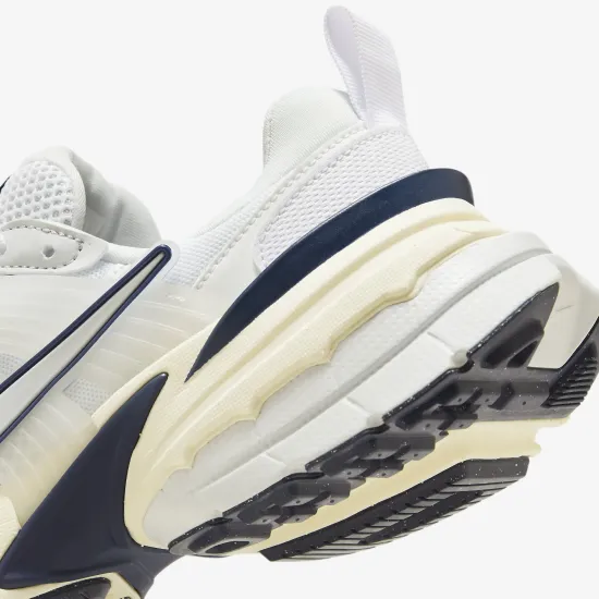 Кросівки Nike V2K Run FD0736-102