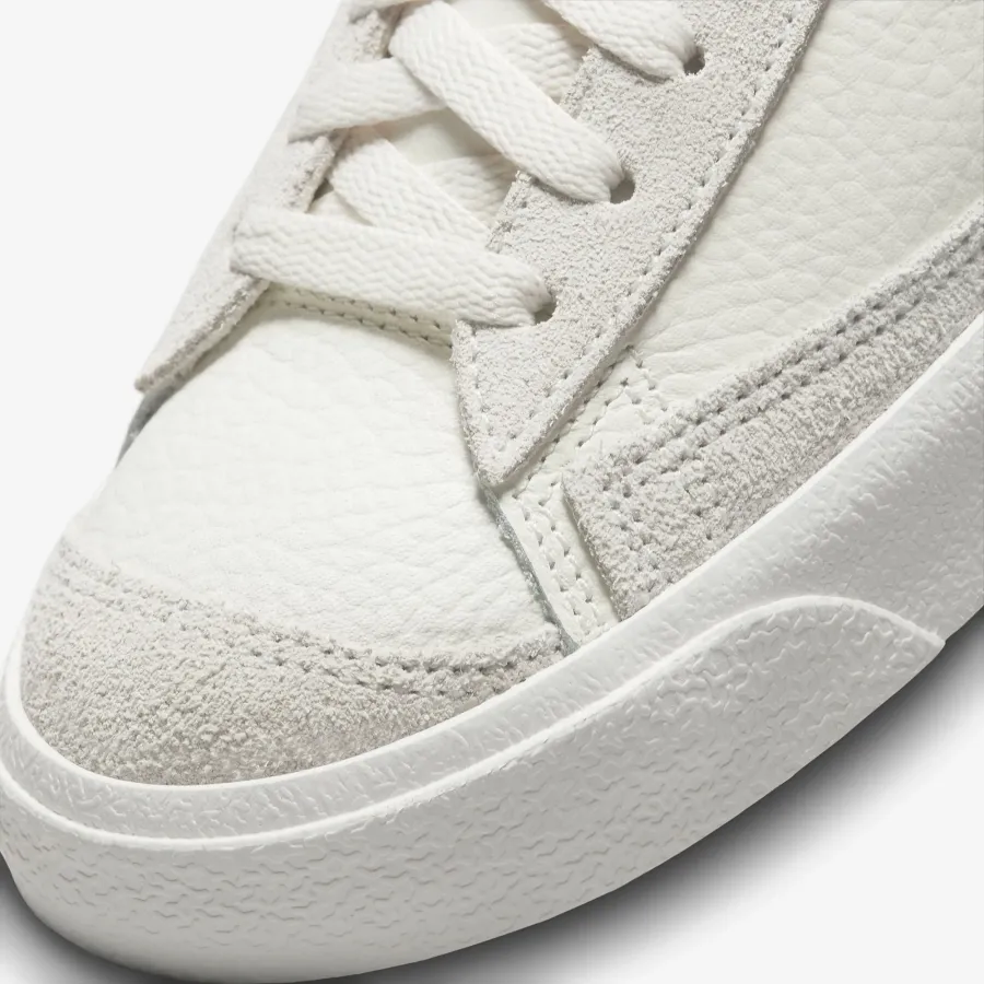 Кросівки Nike Blazer Mid ’77 FD0805-100