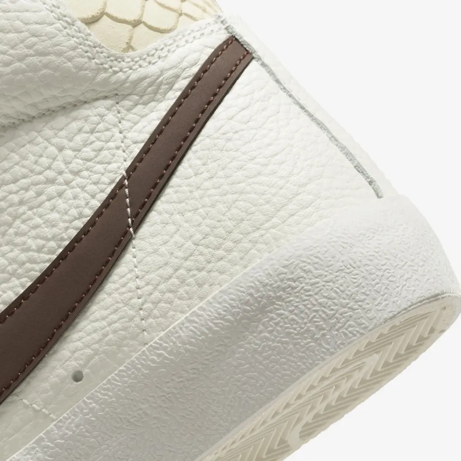Кросівки Nike Blazer Mid ’77 FD0805-100