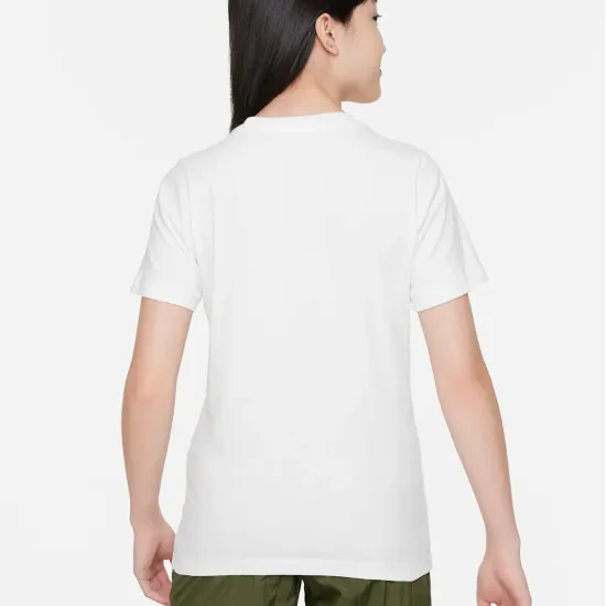 Футболка Nike Sportswear Boxy Tee FD0844-100