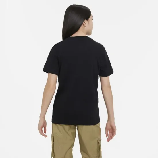 Футболка Nike Sportswear Tee FD0928-010
