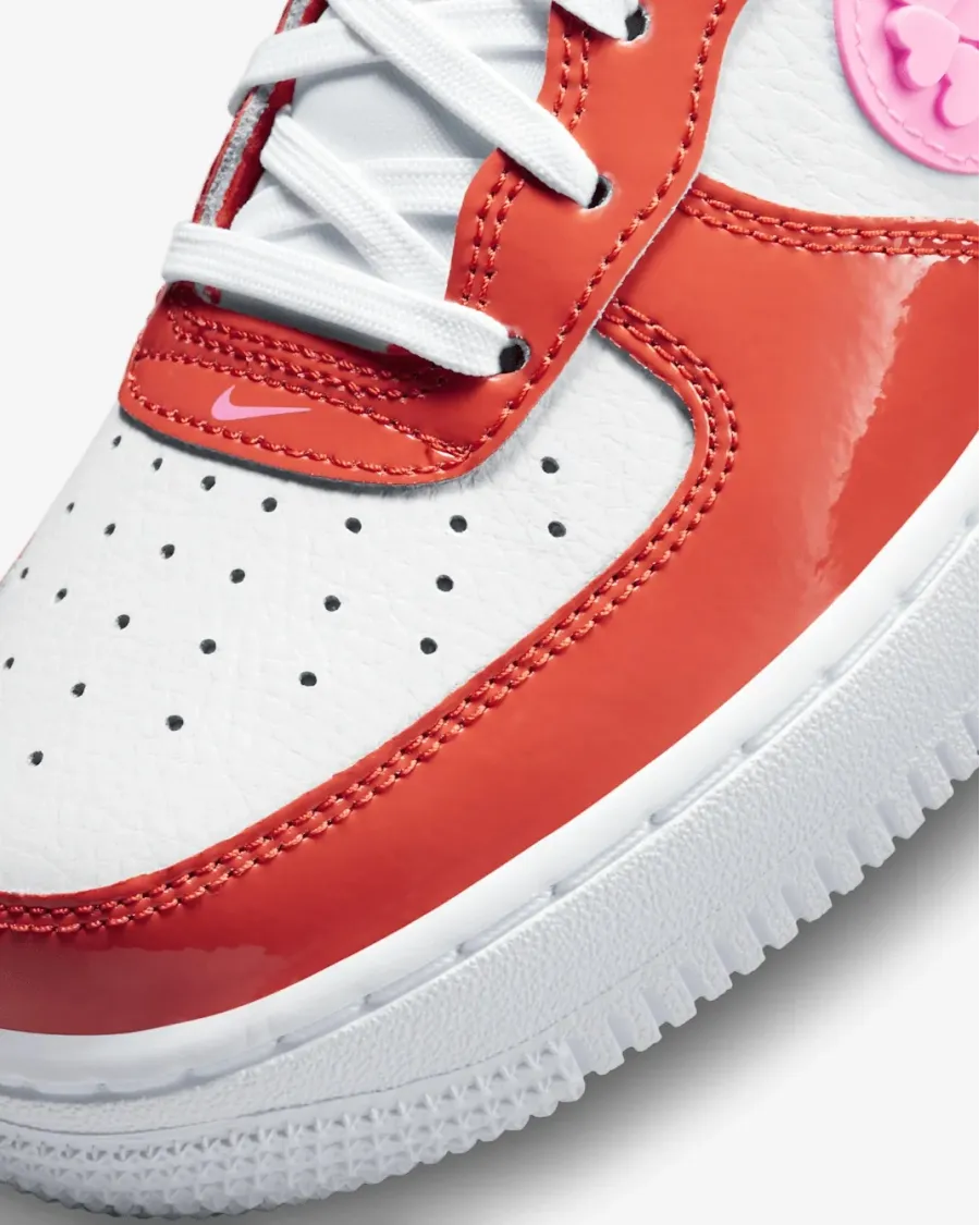 Кросівки Nike Air Force 1 LV8 FD1031-600