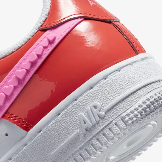 Кросівки Nike Air Force 1 LV8 FD1031-600