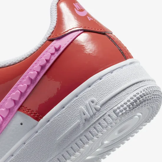 Кросівки Nike Air Force 1 LV8 1 FD1032-600