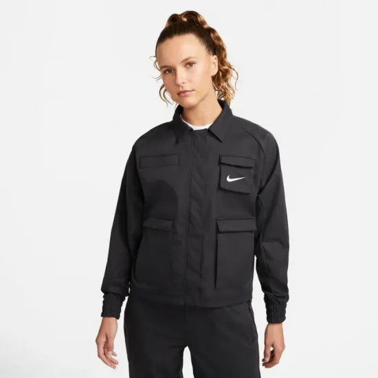 Куртка Nike Sportswear Swoosh Woven FD1130-010