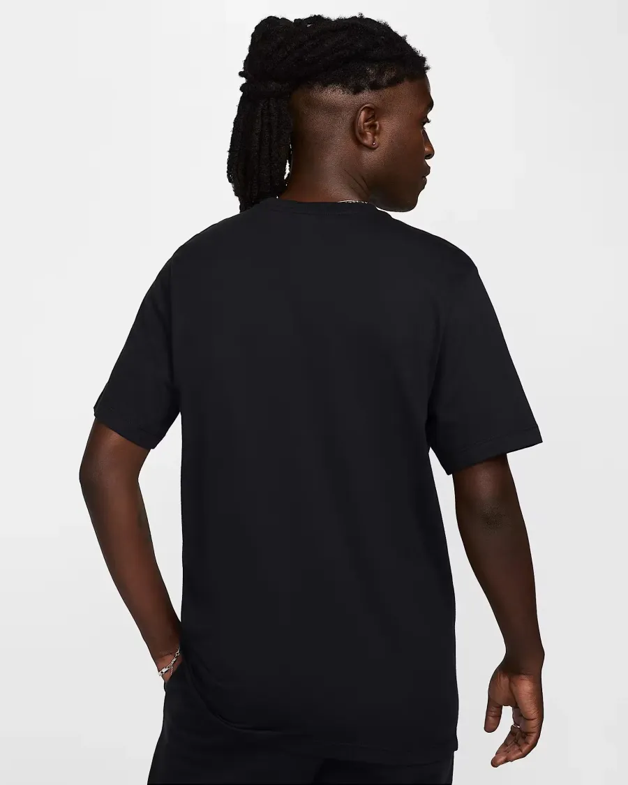 Футболка Nike Sportswear Club DT Tee FD1184-013