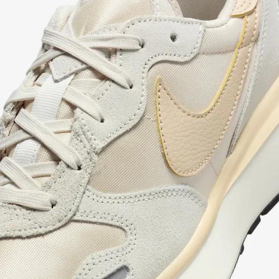 Кросівки Nike Phoenix Waffle FD2196-104