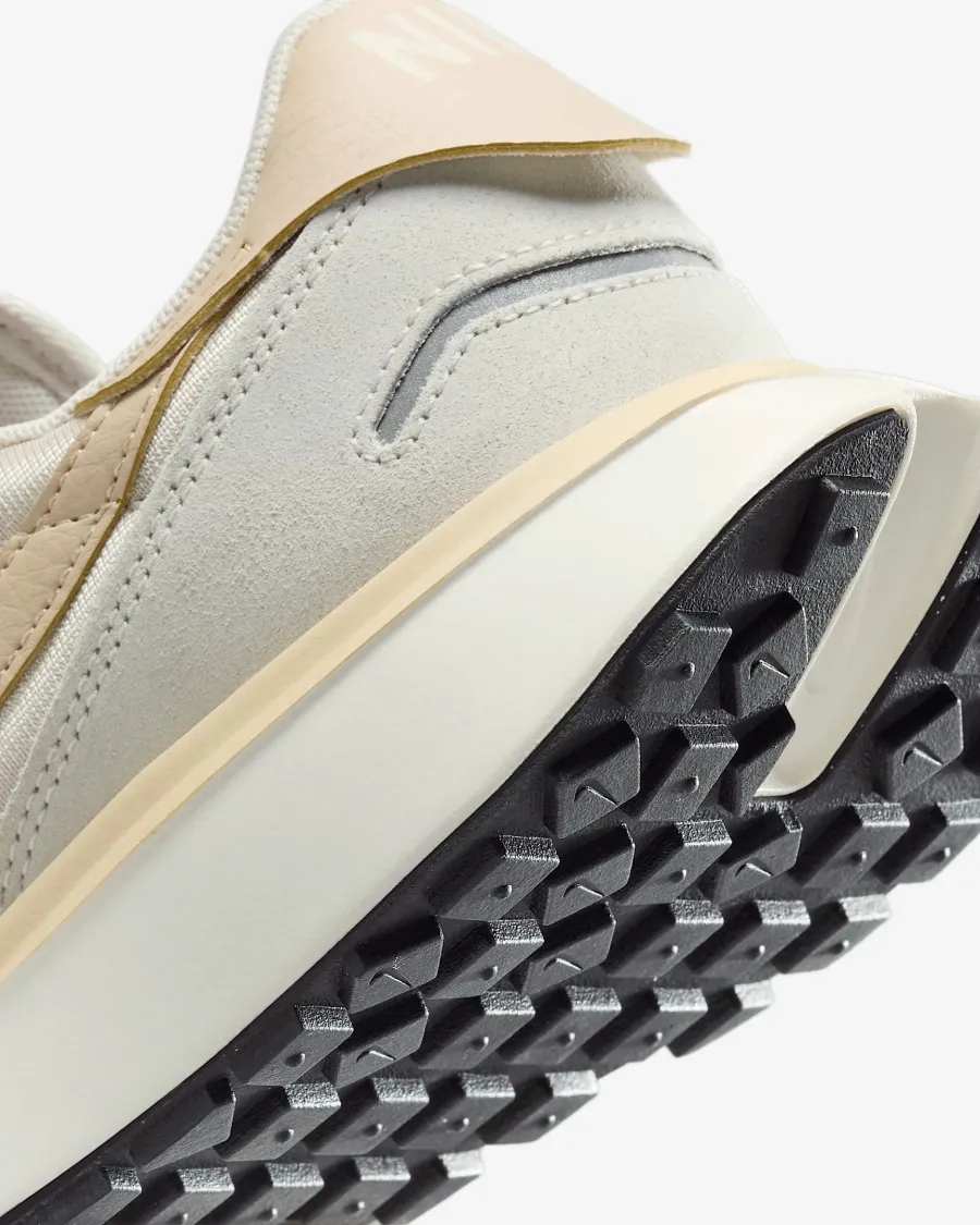 Кросівки Nike Phoenix Waffle FD2196-104