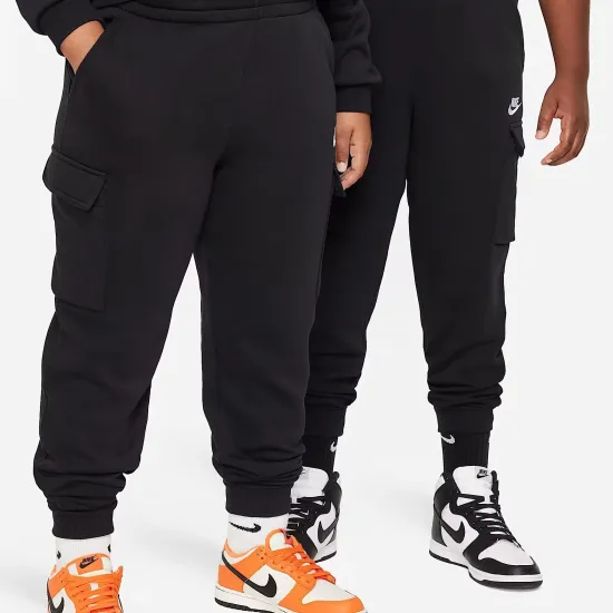 Штани Nike Sportswear Club Fleece Cargo FD3013-010
