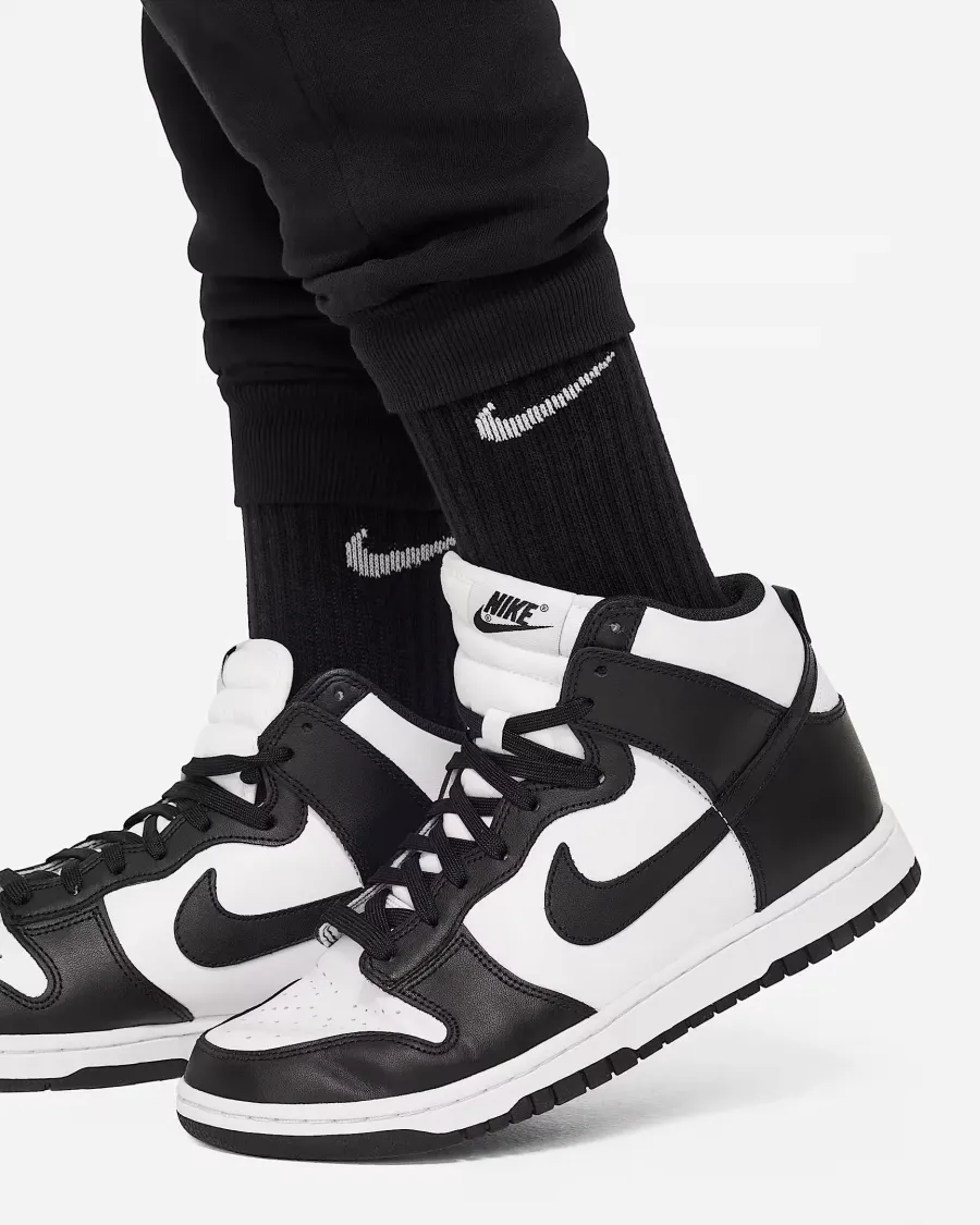 Штани Nike Sportswear Club Fleece Cargo FD3013-010