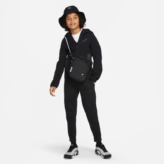 Штани Nike Sportswear Tech Fleece FD3287-010