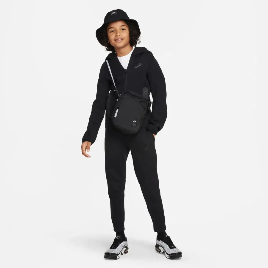 Штани Nike Sportswear Tech Fleece FD3287-010