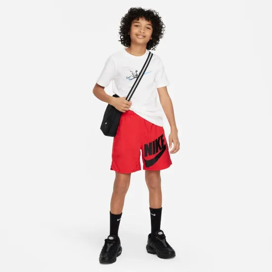 Футболка Nike Sportswear Tee FD3974-100